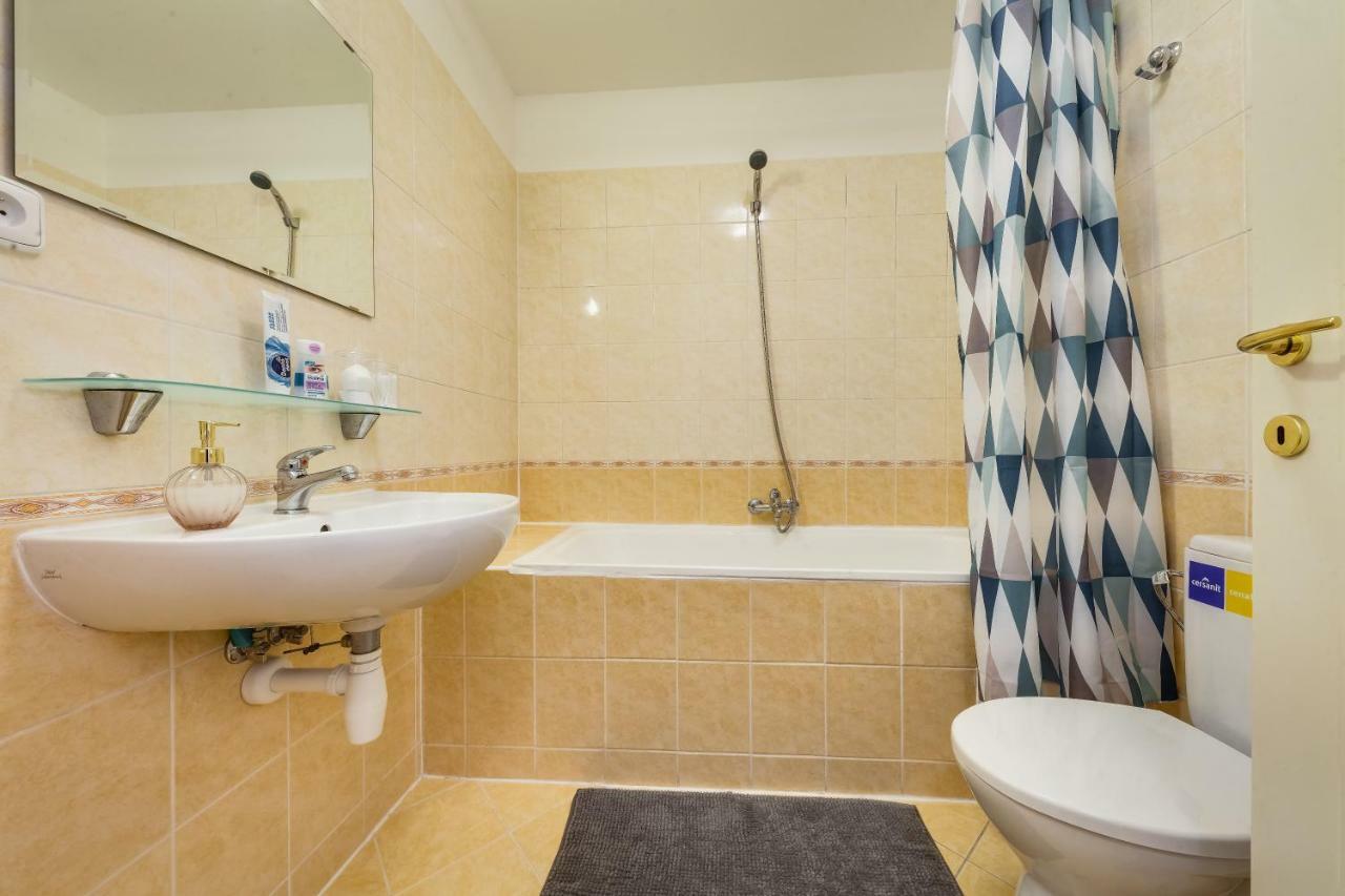 Nejedleho Apartmeet Prague Ngoại thất bức ảnh